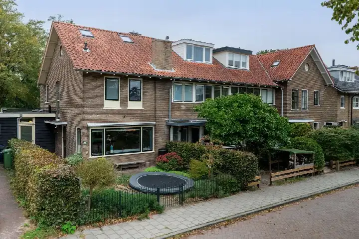 Tussenwoning te koop: Roemer Visscherlaan 33, Patijnpark Zeist