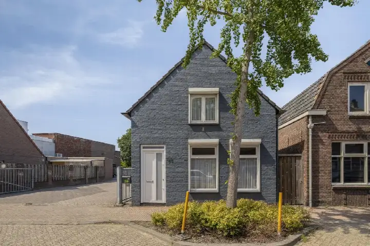 Vrijstaande woning te koop: Roestenbergstraat 61, Loonse Vaart Kaatsheuvel
