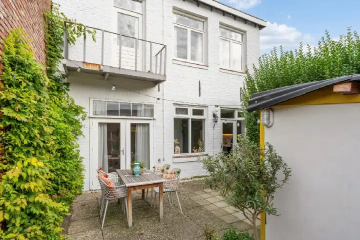 Detached house for sale: Roggestraat 30A, Sint Anna Noord Tilburg