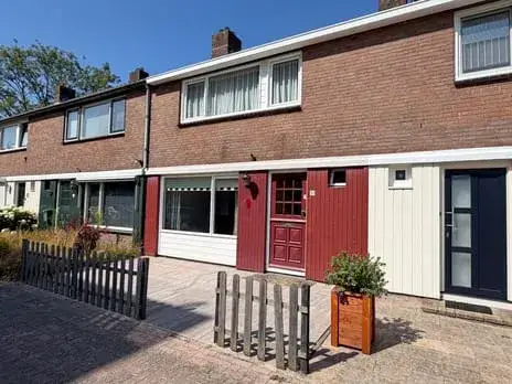 Tussenwoning te koop: Rogier vd Weijdenstr 21, Poppenhare Coevorden