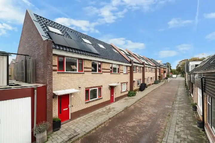 Hoekwoning te koop: Rokkeveenseweg 1G, Dorp-Oost Zoetermeer