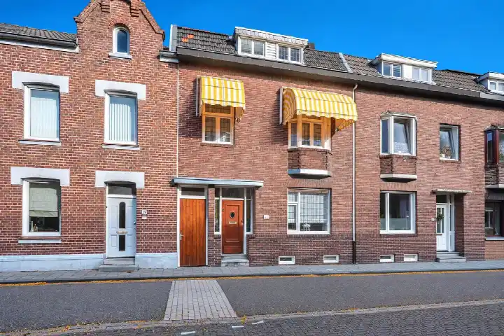 Tussenwoning te koop: Rolduckerstraat 41, Kerkrade-Centrum Kerkrade