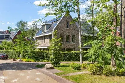 Twee-onder-één-kap te koop: Rondeellaan 22, Landelijk Gebied 93 Hilversum