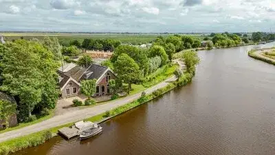 Twee-onder-één-kap te koop: Rondehoep West 52, Verspreide huizen in de Rondehoeppolder Ouderkerk Aan De Amstel