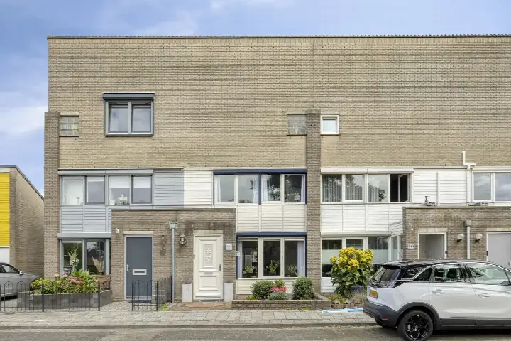 Terraced house for sale: Rondweg 158, Hanzewijk/Greente Kampen