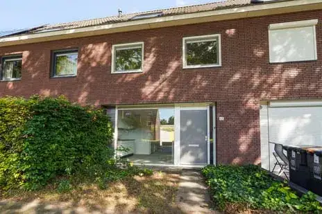 Tussenwoning te koop: Roodeschoolstraat 43, Dalem Noord I Tilburg