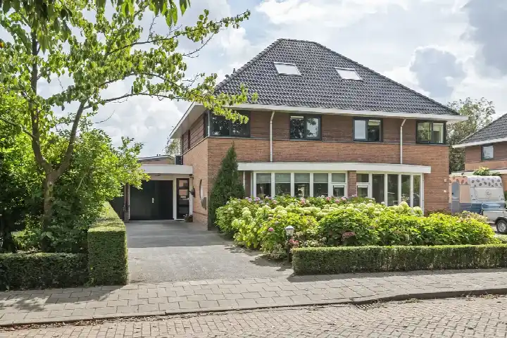 Twee-onder-één-kap te koop: Roodhekkenpas 69, Delenoord Druten