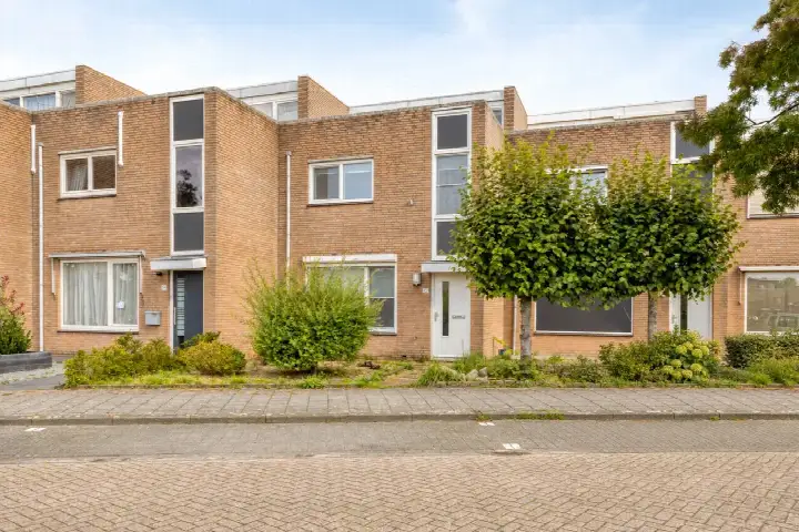 Terraced house for sale: Roodkapje 92, Blixembosch-Oost Eindhoven