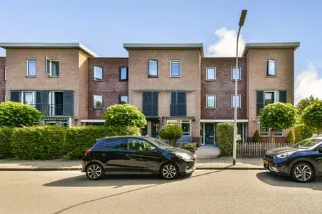 Tussenwoning te koop: Rooseveltlaan 2, Altena Hellevoetsluis