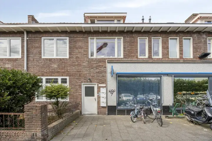 Terraced house for sale: Roostenlaan 122, Gerardusplein Eindhoven