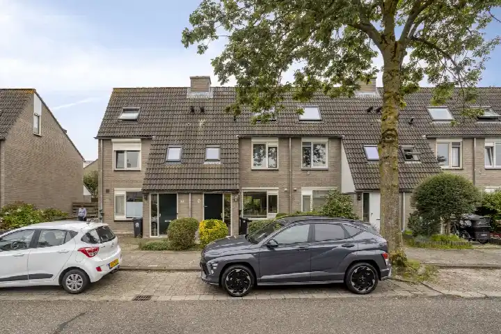 Terraced house for sale: Roosterbos 9, Hoofddorp Overbos Zuid Hoofddorp