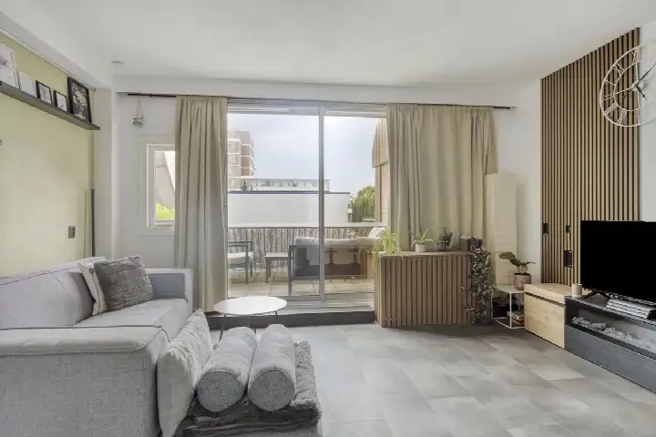 Apartment for sale: Rosmolen 100, Merenwijk-Centrum Leiden