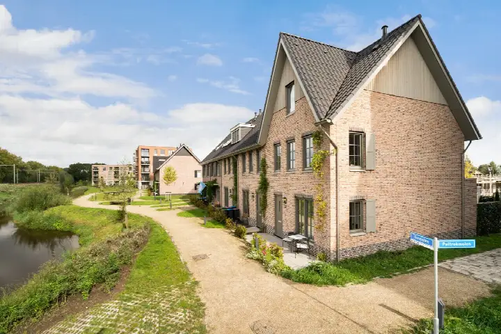Corner house for sale: Rosmolen 29, De Scheg Pijnacker