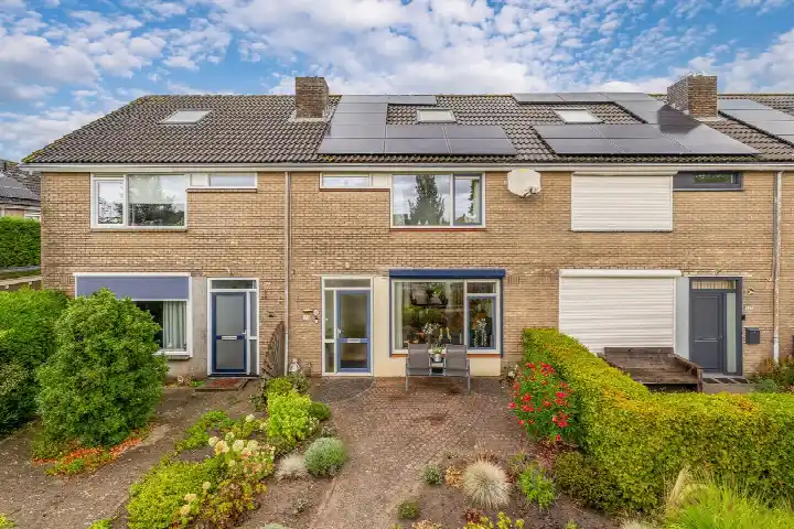 Tussenwoning te koop: Rottenburgseweg 170, Middelharnis bomenbuurt Middelharnis