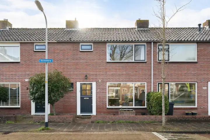 Tussenwoning te koop: Rozenburg 23, Kern Binnen Noord Noordwijk