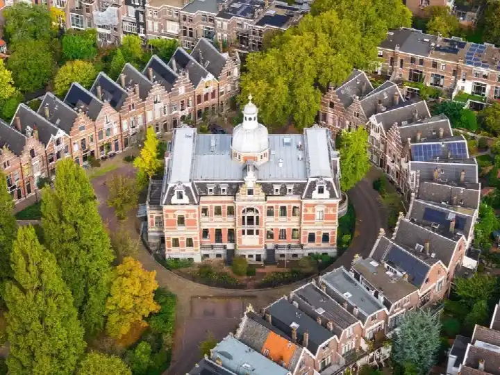 Appartement te koop: Rozenhof 33, Rozenhof en omgeving Dordrecht