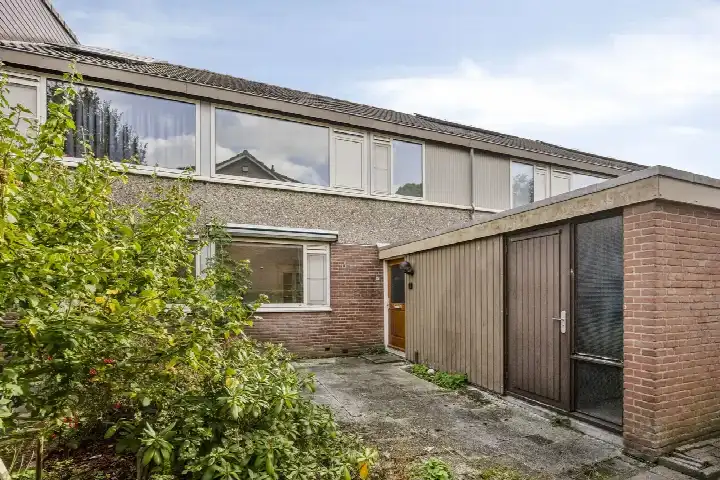Tussenwoning te koop: Rozenwater 19, Waterbuurt laag Zoetermeer