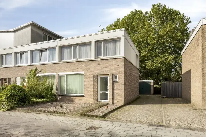 Hoekwoning te koop: Rudolf van Baarlestraat 16, Verzetsheldenbuurt I Oss