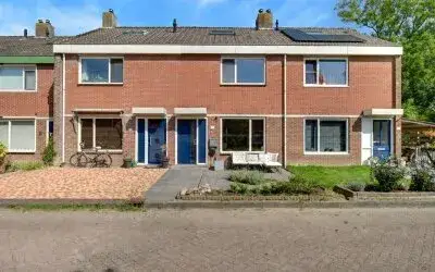 Terraced house for sale: Rudolf van Diepholtstraat 25, Vollenhove Vollenhove