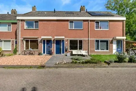 Tussenwoning te koop: Rudolf van Diepholtstraat 25, Vollenhove Vollenhove