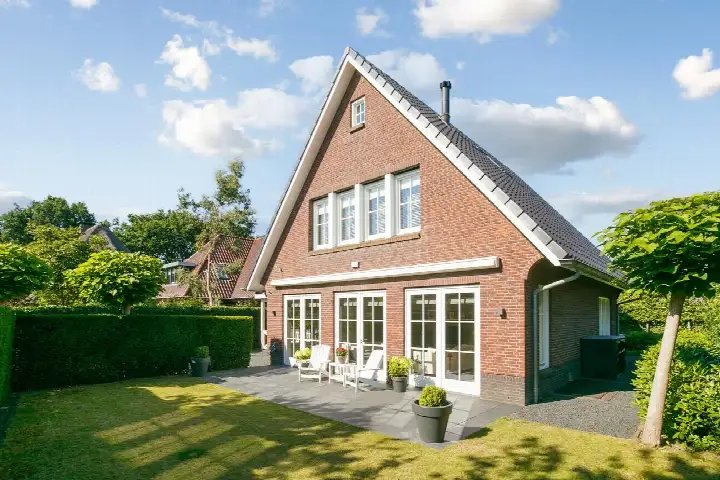 Vrijstaande woning te koop: Rueterlaan 5, Postiljon Laren