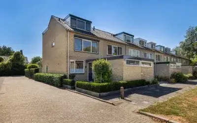 Corner house for sale: Ruimtevaartbaan 80, IJsselveld-Oost Ijsselstein