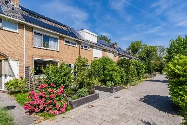 Terraced house for sale: Ruimtevaartlaan 29, Noorderham Krommenie