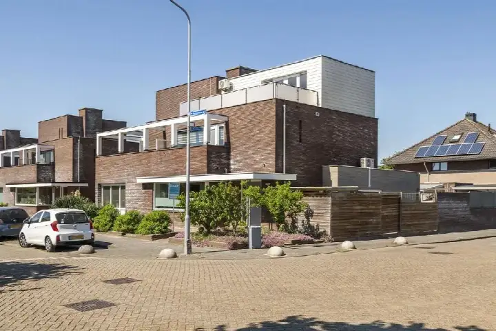 Hoekwoning te koop: Ruisvoorn 9, Passewaaij-Zuid-West Tiel