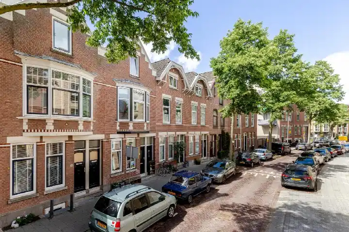 Tussenwoning te koop: Ruivenstraat 21, Oude Noorden Rotterdam