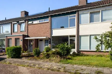 Tussenwoning te koop: Runde 42, De Lariks West Assen