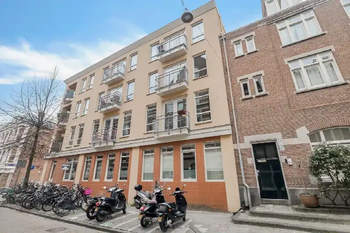 Apartment for sale: Rustenburgerdwarsstraat 2M, Willibrordusbuurt Amsterdam