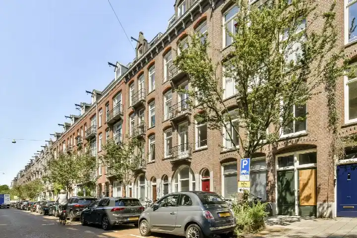 Apartment for sale: Rustenburgerstraat 324-1, Lizzy Ansinghbuurt Amsterdam