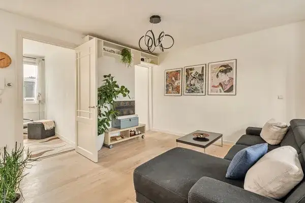 Studio te koop: Rustenburgerstraat 386D, Lizzy Ansinghbuurt Amsterdam