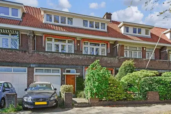 Terraced house for sale: Ruychrocklaan 134, Waalsdorp 'S-Gravenhage