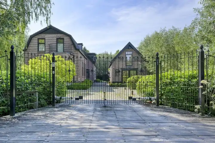 Vrijstaande woning te koop: 's-Gravenweg 767, 's-Gravenland Rotterdam