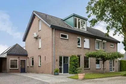Twee-onder-één-kap te koop: S Toonen Dekkersstraat 9, Balgoij Balgoij