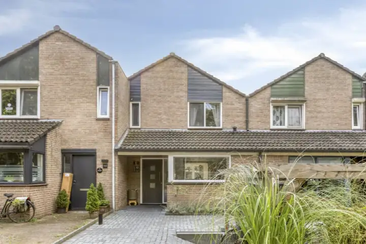 Tussenwoning te koop: Sallandhof 12, Rijpelberg-West Helmond