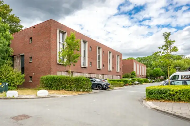 Tussenwoning te koop: San Cristóbaldreef 6, Vechtzoom-noord, Klopvaart Utrecht