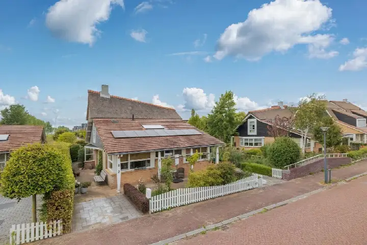 Vrijstaande woning te koop: Santorini 2, Hoofddorp Floriande Oost Hoofddorp