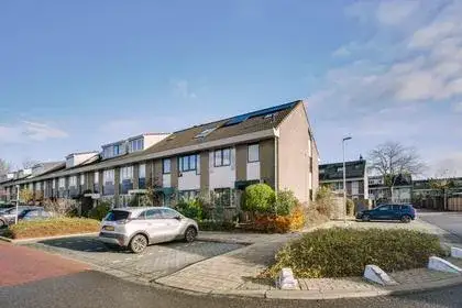 Hoekwoning te koop: Sartrezijde 42, De Leyens Zoetermeer