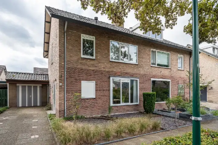 Semi-detached for sale: Saturnus 24, Oudenmolen Heeze