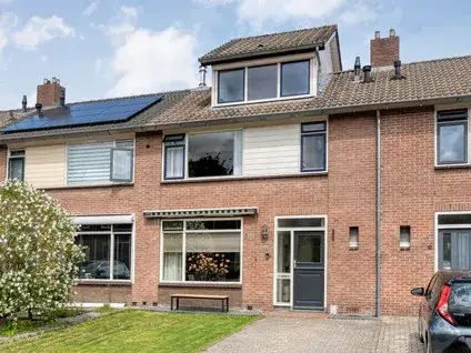 Terraced house for sale: Saturnusstraat 11, De Krim-Zuid De Krim