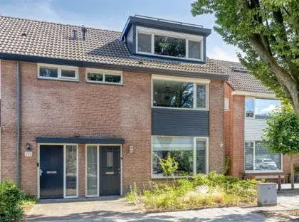 Twee-onder-één-kap te koop: Saxofoonstraat 130, Bitswijk Uden