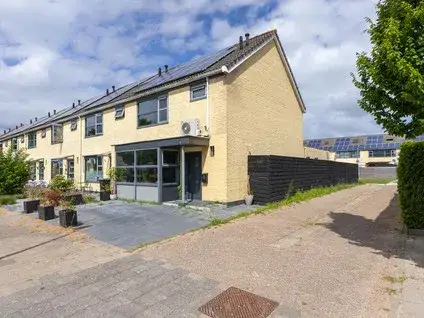 Corner house for sale: Scarlet Ducstraat 2, Andijk Zuid Andijk