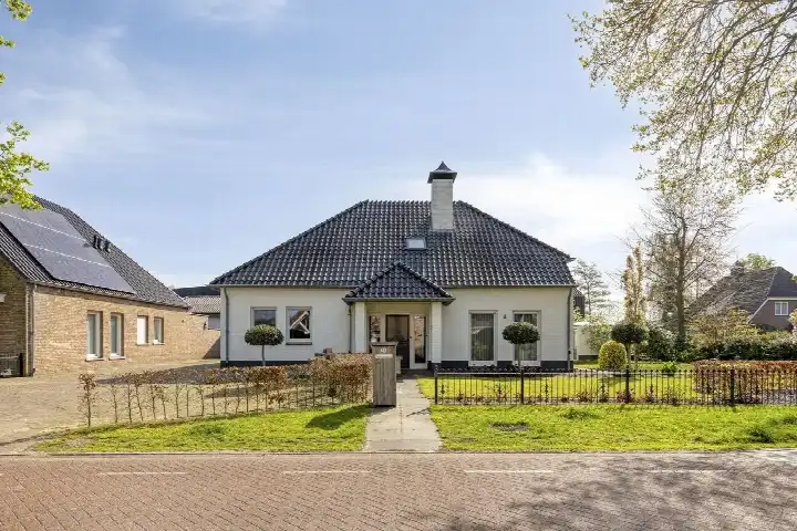 Vrijstaande woning te koop: Schaapsdijk 2A, Loosbroek Loosbroek