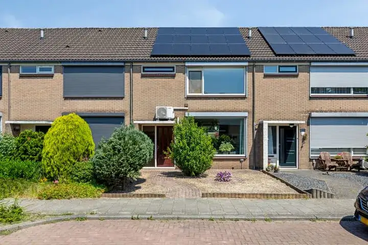 Terraced house for sale: Schaapsdrift 197, De Horst Zevenaar