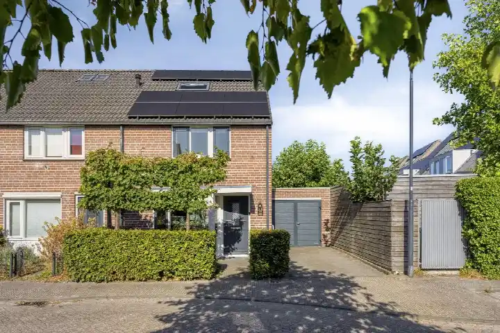 Tussenwoning te koop: Schaapskooi 16, Prinsenbeek Prinsenbeek