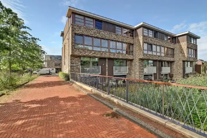 Corner house for sale: Schaarweide 1, Oude Tol Reeuwijk