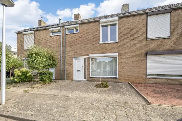 Terraced house for sale: Schaliedekkersdreef 91, Belfort Maastricht