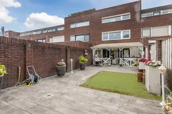 Tussenwoning te koop: Schalkhaarstraat 89, Dalem Zuid II Tilburg